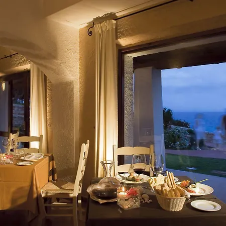 酒店 Colonna Grand Capo Testa, A Colonna Luxury Hotel, Santa Teresa Sardegna 圣特雷莎加卢拉